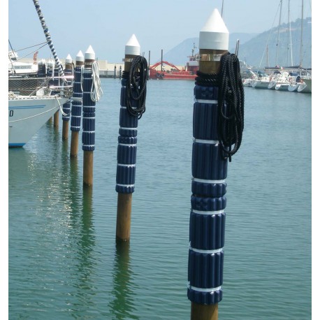 Fenderskydd för stolpar och förtöjningsstolpar