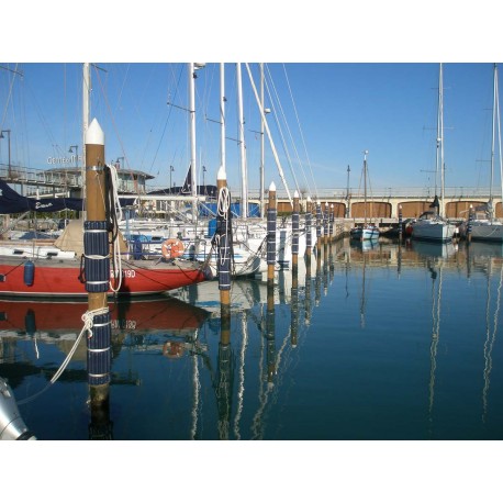 Fenderskydd för stolpar och förtöjningsstolpar