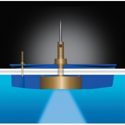 Raymarine B260 transducer door de romp 2