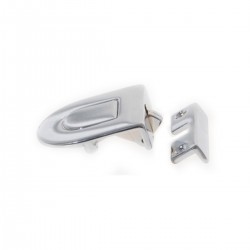 Kromattu messinkinen salpa, joka avautuu painamalla