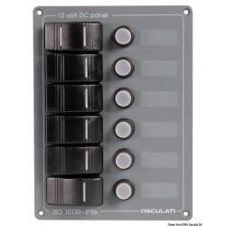 Elektrisk panel i aluminium med grå polykarbonatfront