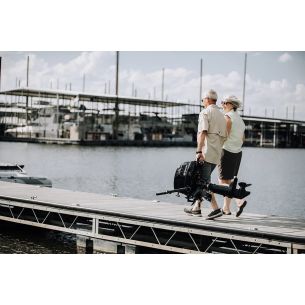 Tohatsu MFS 4 hp outboard motor internal tank and tiller drive 2